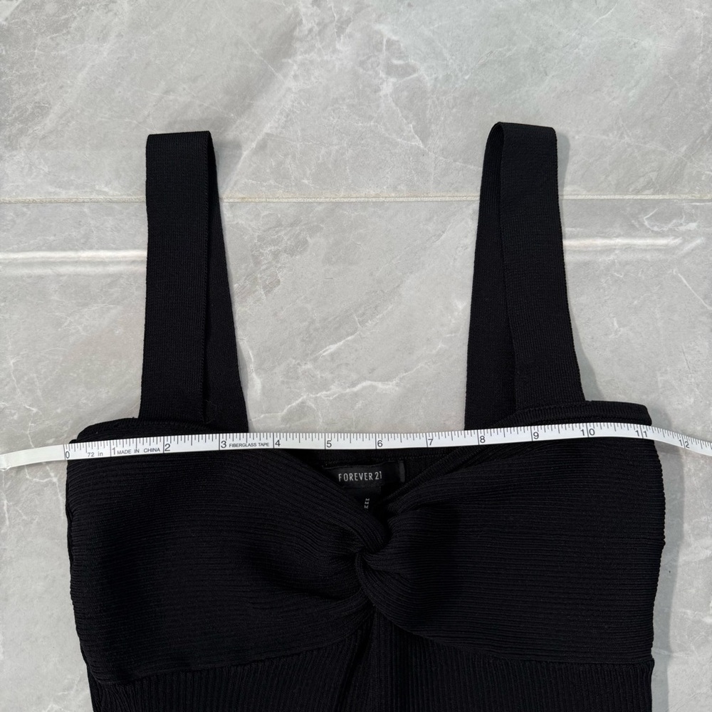 Women’s Forever 21 Ribbed Tank Top Twist Front Sleeveless Crop Top Size Medium - Picture 12 of 13